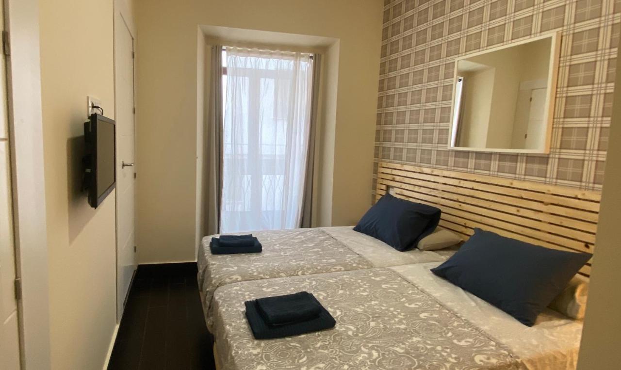 Aym Places Maestranza Apartment Севиля Екстериор снимка
