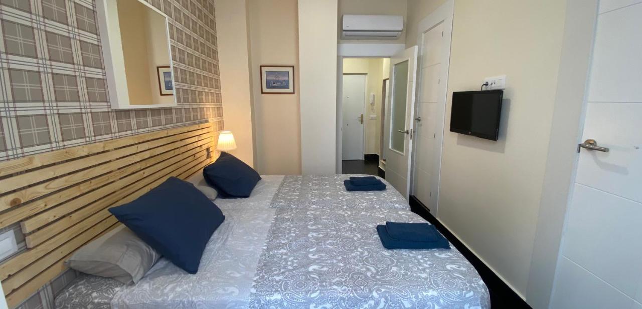 Aym Places Maestranza Apartment Севиля Екстериор снимка